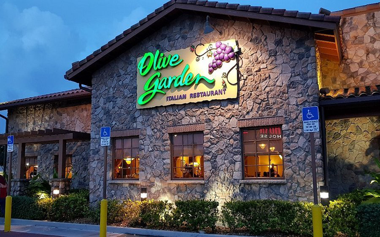 5 Restaurant Chains Known For Shrinking Portion Sizes